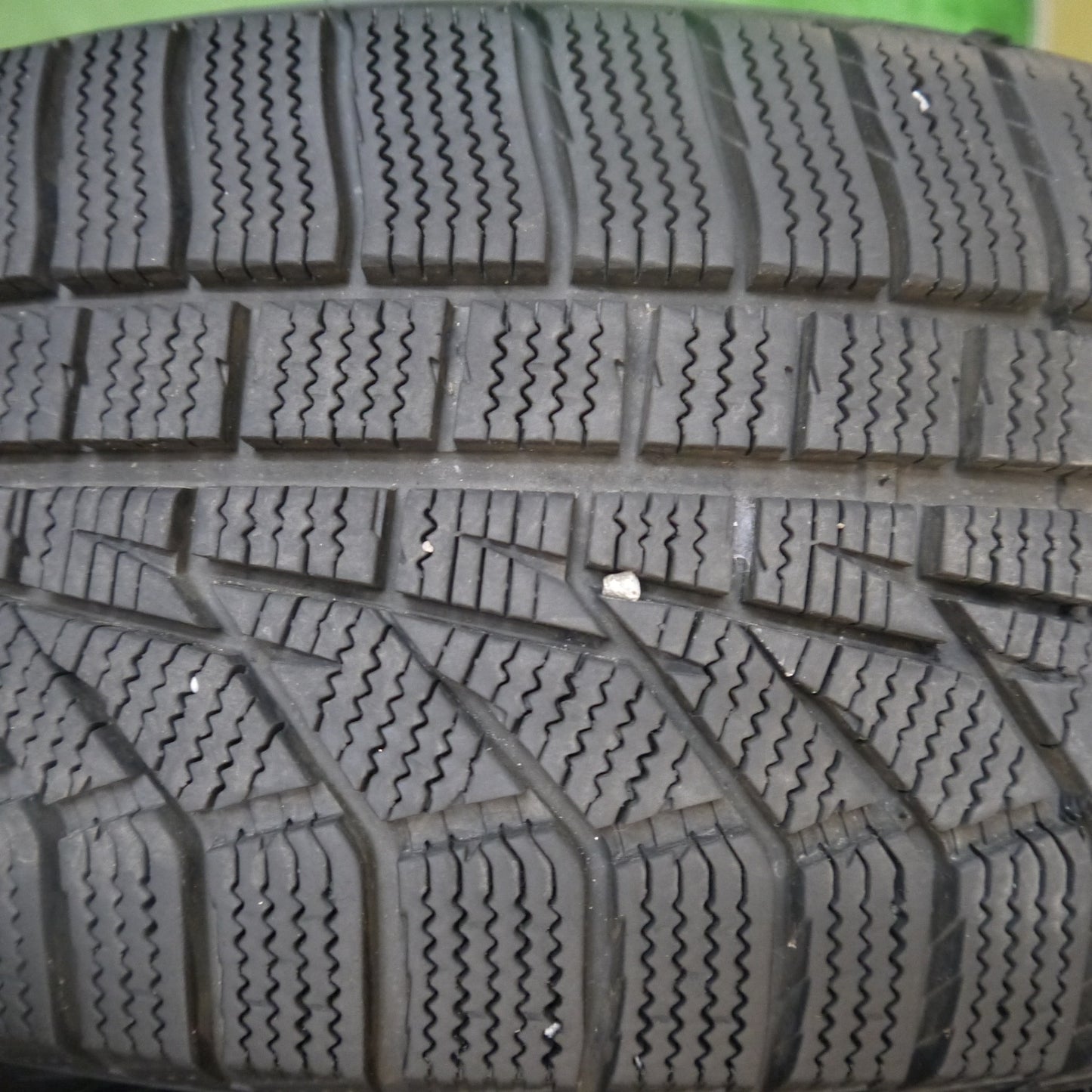 バリ溝！22年！キレイ！9.5分★スタッドレス 205/60R16 ハンコック ウインター アイセプト IZ2A MANARAY SPORT マナレイ スポーツ 16インチ PCD114.3/5H★5072204Hス