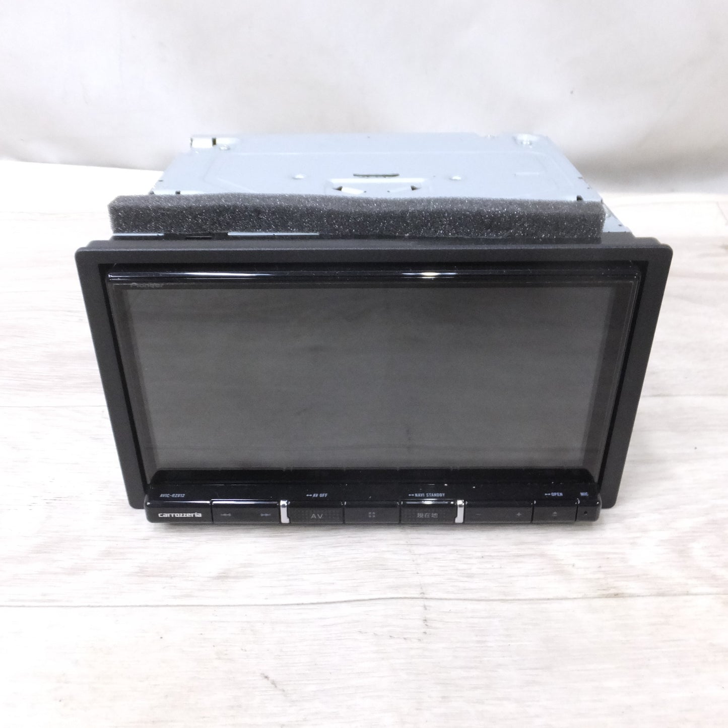 [送料無料] キレイ! 付属品付き◆パイオニア カーナビ カロッツェリア 楽ナビ 180mm AVIC-RZ812-D AV 一体型 メモリーナビゲーション 2021年版 地図データ◆