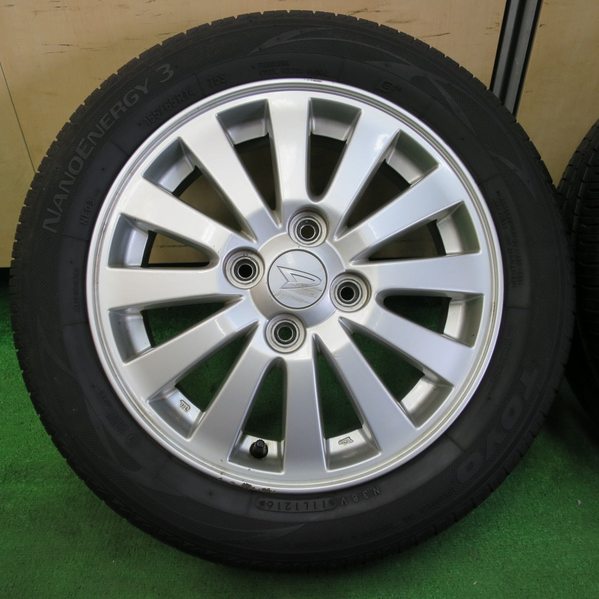 *送料無料* 4本価格★ダイハツ ムーヴ コンテ 純正 155/65R14 トーヨー ナノエナジー3 14インチ PCD100/4H★4060707イノ