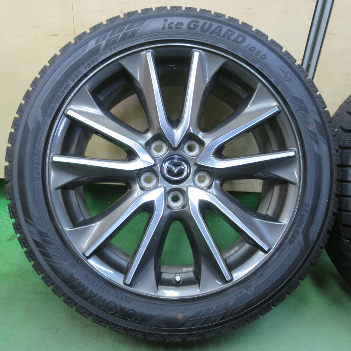 バリ溝！22年！キレイ！9分★マツダ CX-3 純正 215/50R18 スタッドレス ヨコハマ アイスガード iG60 18インチ CX3 PCD114.3/5H★5111203イス