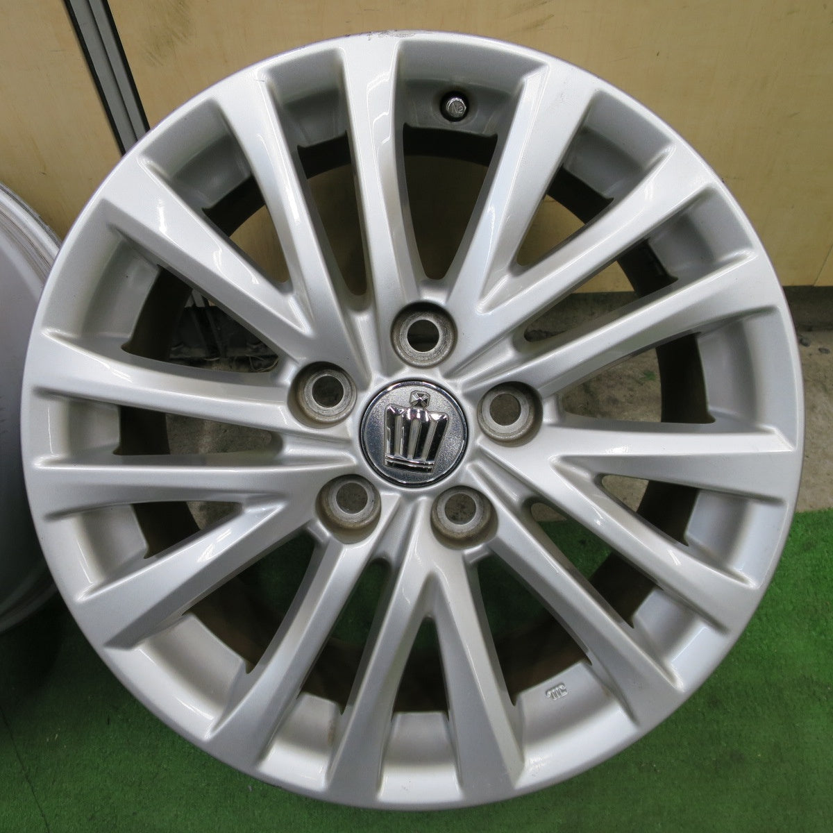 4本価格★トヨタ 210系 クラウン ロイヤル サルーン 純正 ホイール 16インチ 16×7J PCD114.3/5H★6021102NGホ