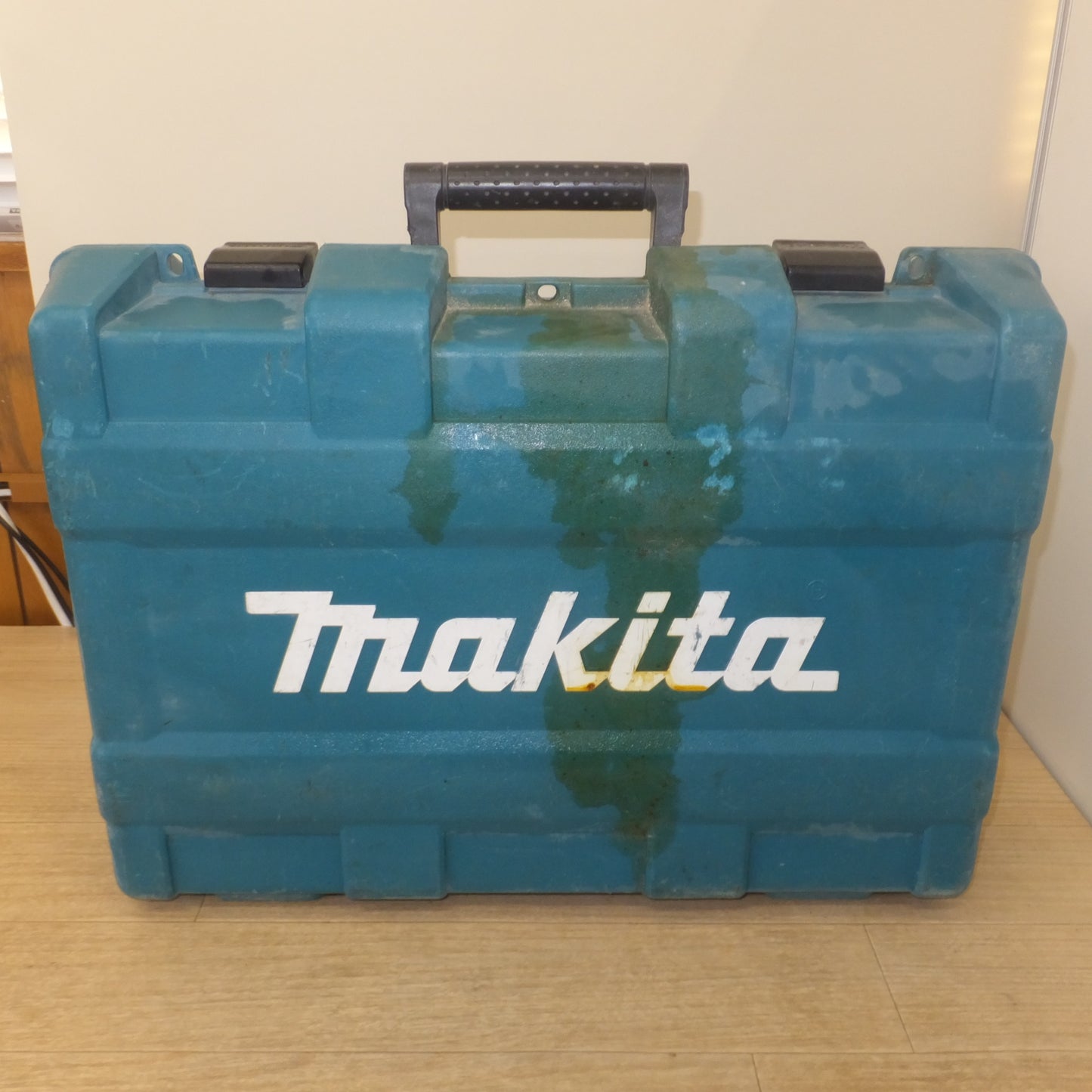 [送料無料] ★マキタ makita 100mm 充電式ディスクグラインダ GA418DRGX 18V　バッテリ 1個★