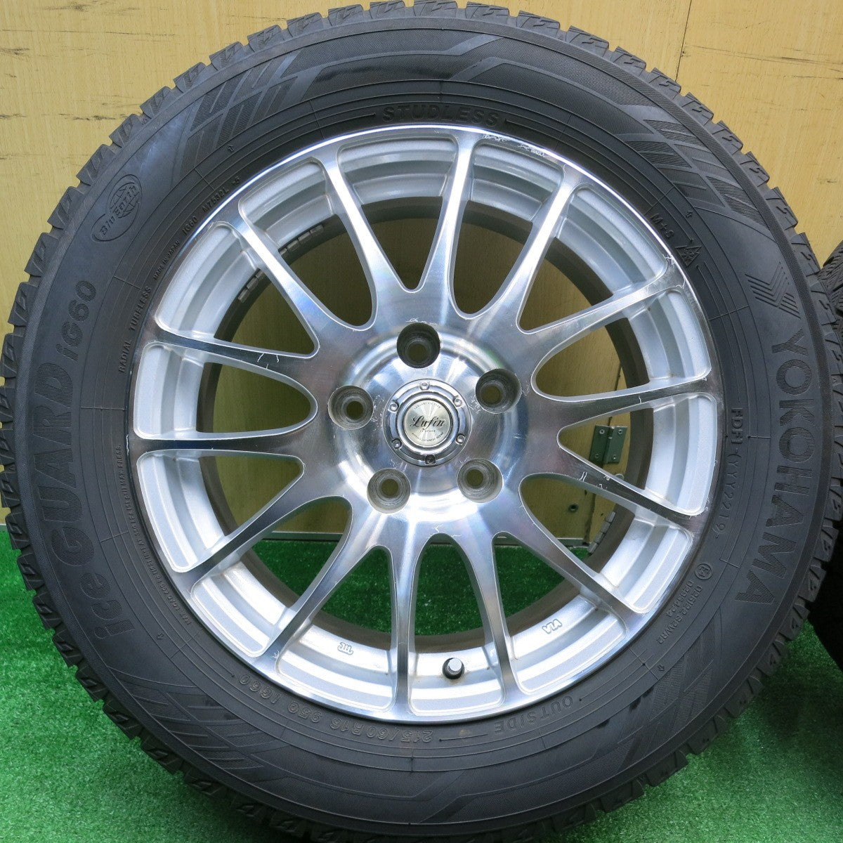 バリ溝！8.5分★スタッドレス 215/60R16 ヨコハマ アイスガード iG60 Lufin 14 SPOKE ラフィン 16インチ PCD114.3/5H★5112018HAス