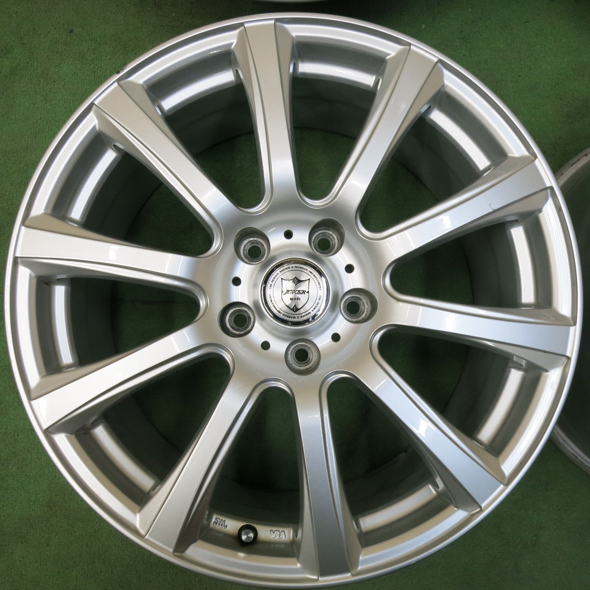 [送料無料] キレイ★JOKER weds ジョーカー ウェッズ 18インチ 18×8J PCD114.3/5H★5011509SYホ