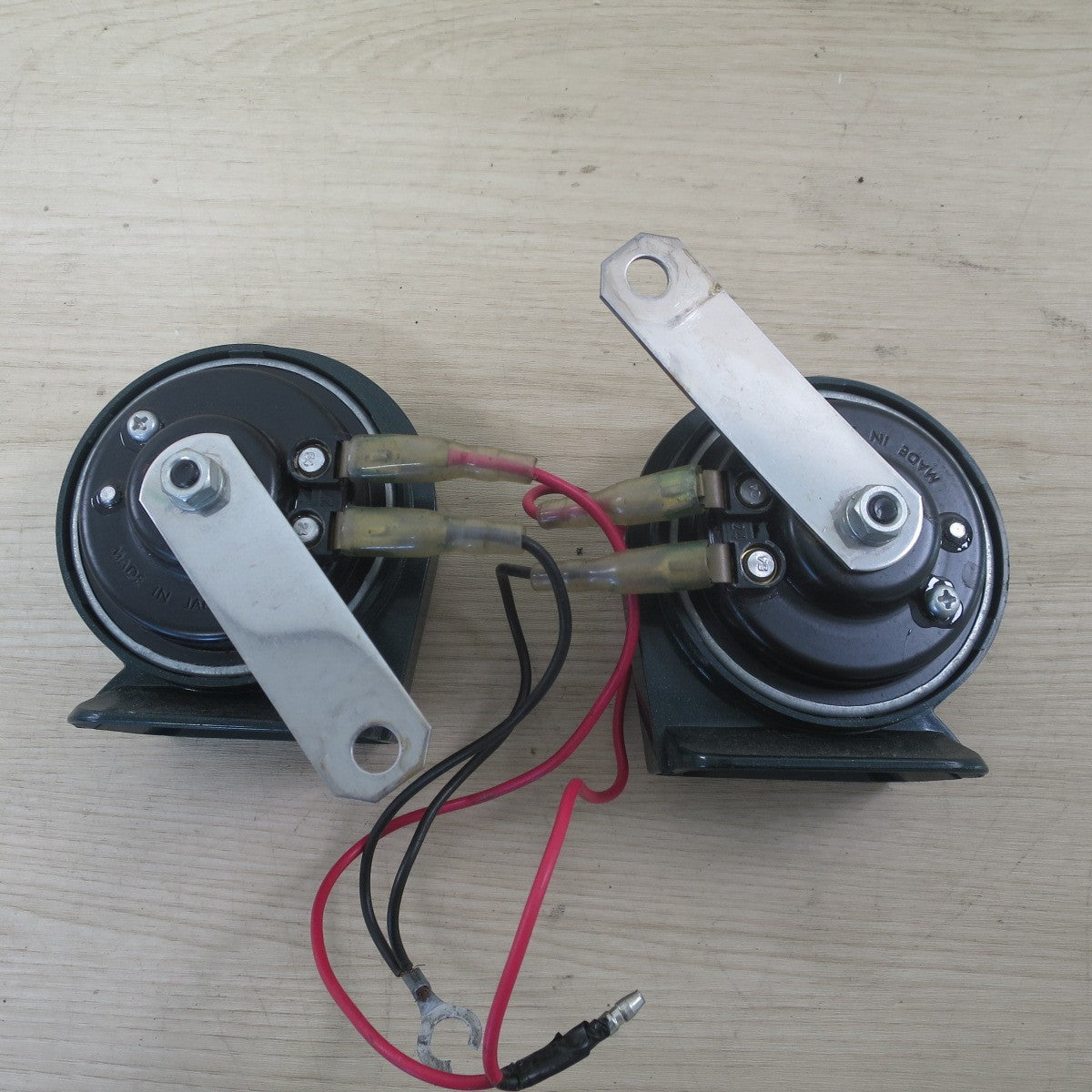♪ミツバ ALPHAⅡ COMPACT ホーン HOS-04 DC12V Lo 400Hz MITSUBA ALPHA2 アルファ2 クラクション カー パーツ♪