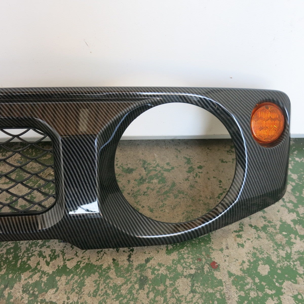 [送料無料] キレイ◆スズキ JB64 ジムニー 用 社外 カーボン調 フロント グリル カー パーツ メーカー 型式 不明◆