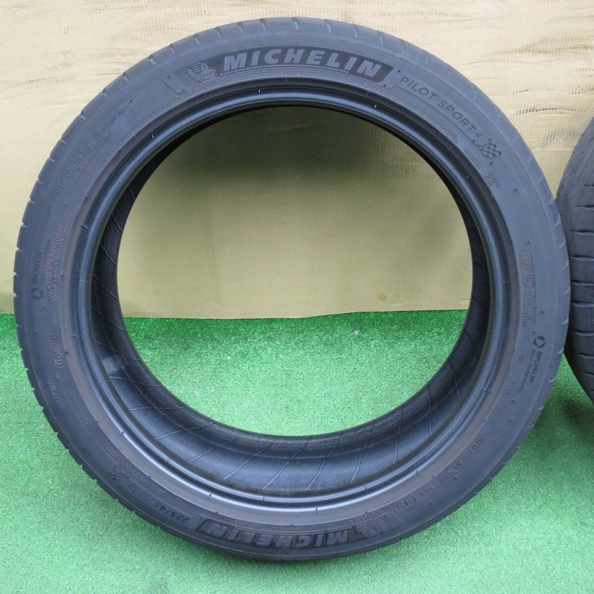 4本価格◎225/45R18 ミシュラン パイロットスポーツ4 タイヤ 18インチ レヴォーグ RX-8 マークX クラウンアスリート 等◎6061702NKノタ