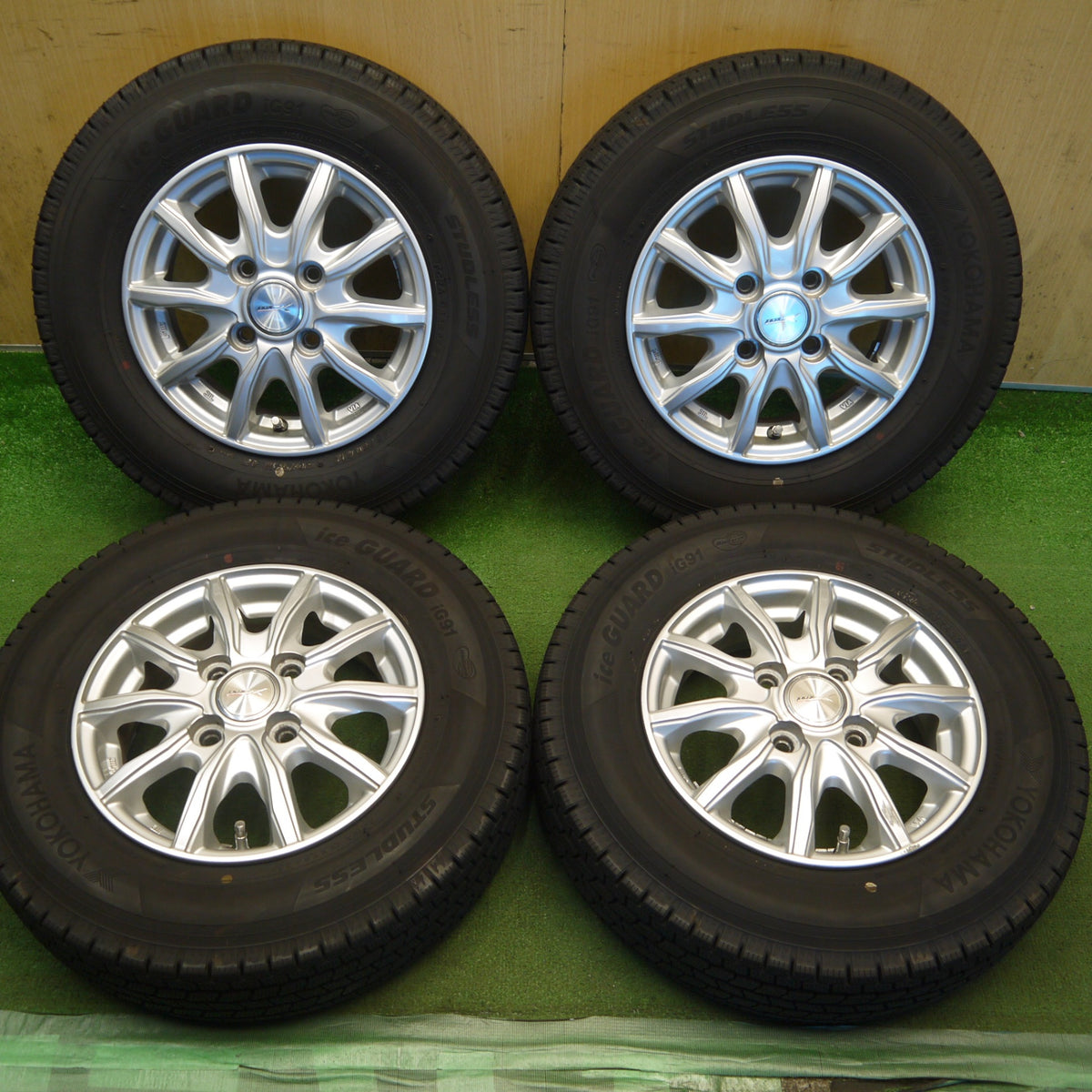 バリ溝！25年！キレイ！9.5分以上◎スタッドレス 145/80R12 80/78N ヨコハマ アイスガード iG91 JOKER ジョーカー 12インチ PCD100/4H◎6100606Hス