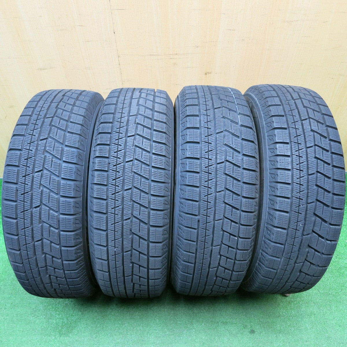 バリ溝！21年！キレイ！ほぼ10分★プリウス 等 195/65R15 スタッドレス ヨコハマ アイスガード iG60 ESTROSA エステローザ 15インチ PCD100/5H★5113003HAス