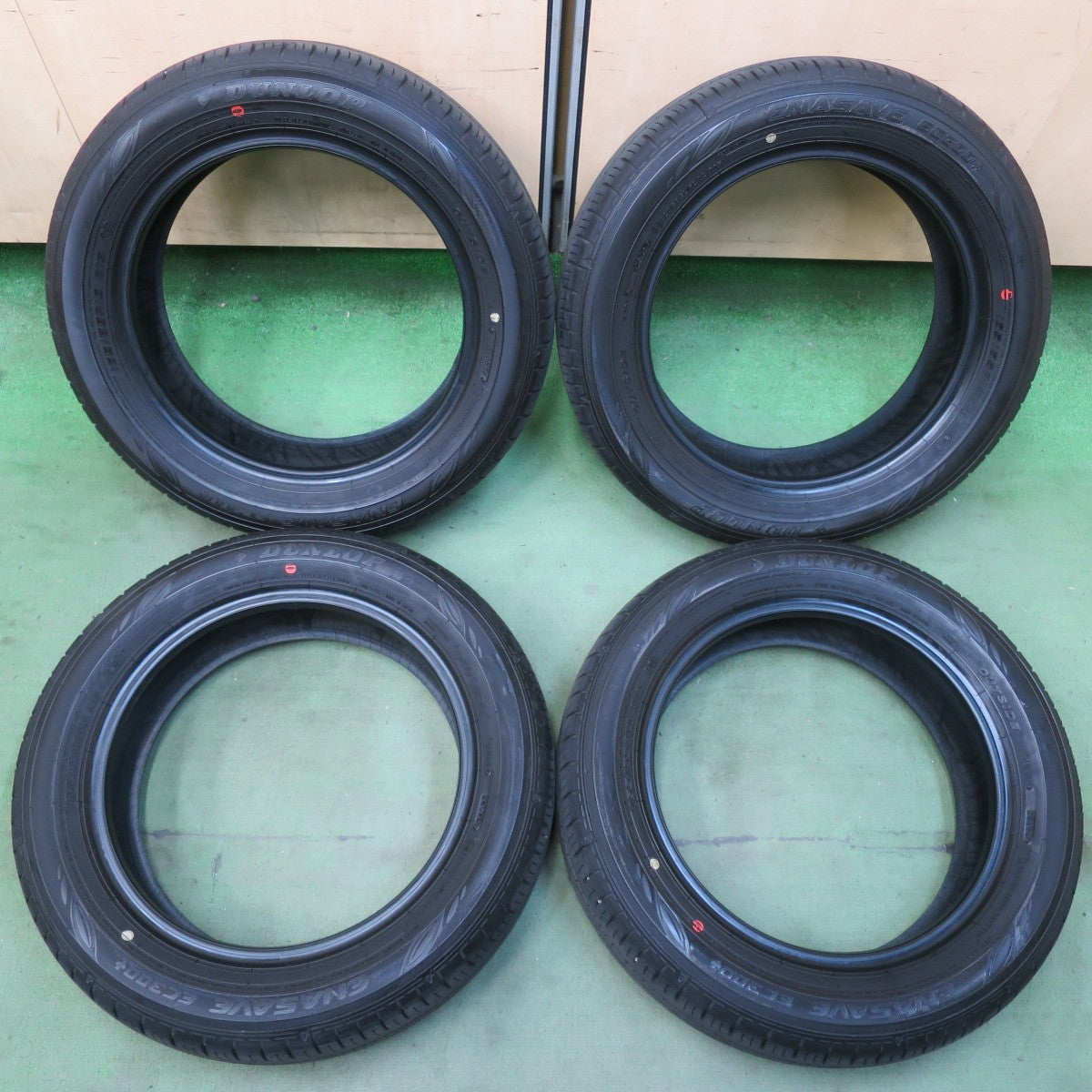 新車外し！26年★165/65R15 ダンロップ エナセーブ EC300+ タイヤ 15インチ タフト ソリオ デリカ D:2 等★6042303イノタ
