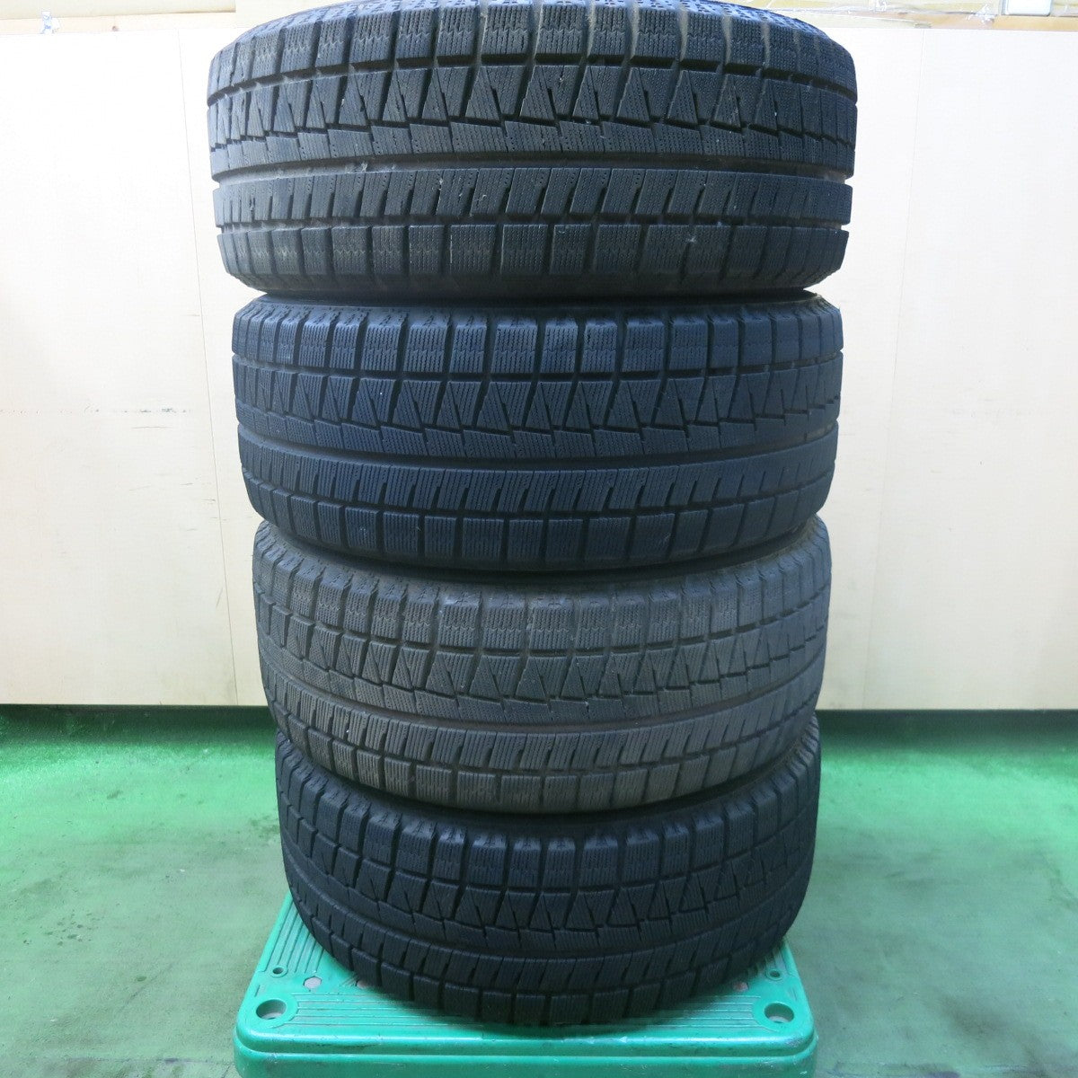 バリ溝！9.5分★BMW 5シリーズ E60 E61 純正 225/50R17 スタッドレス ブリヂストン ブリザック RFT 17インチ PCD120/5H★6011301SKス