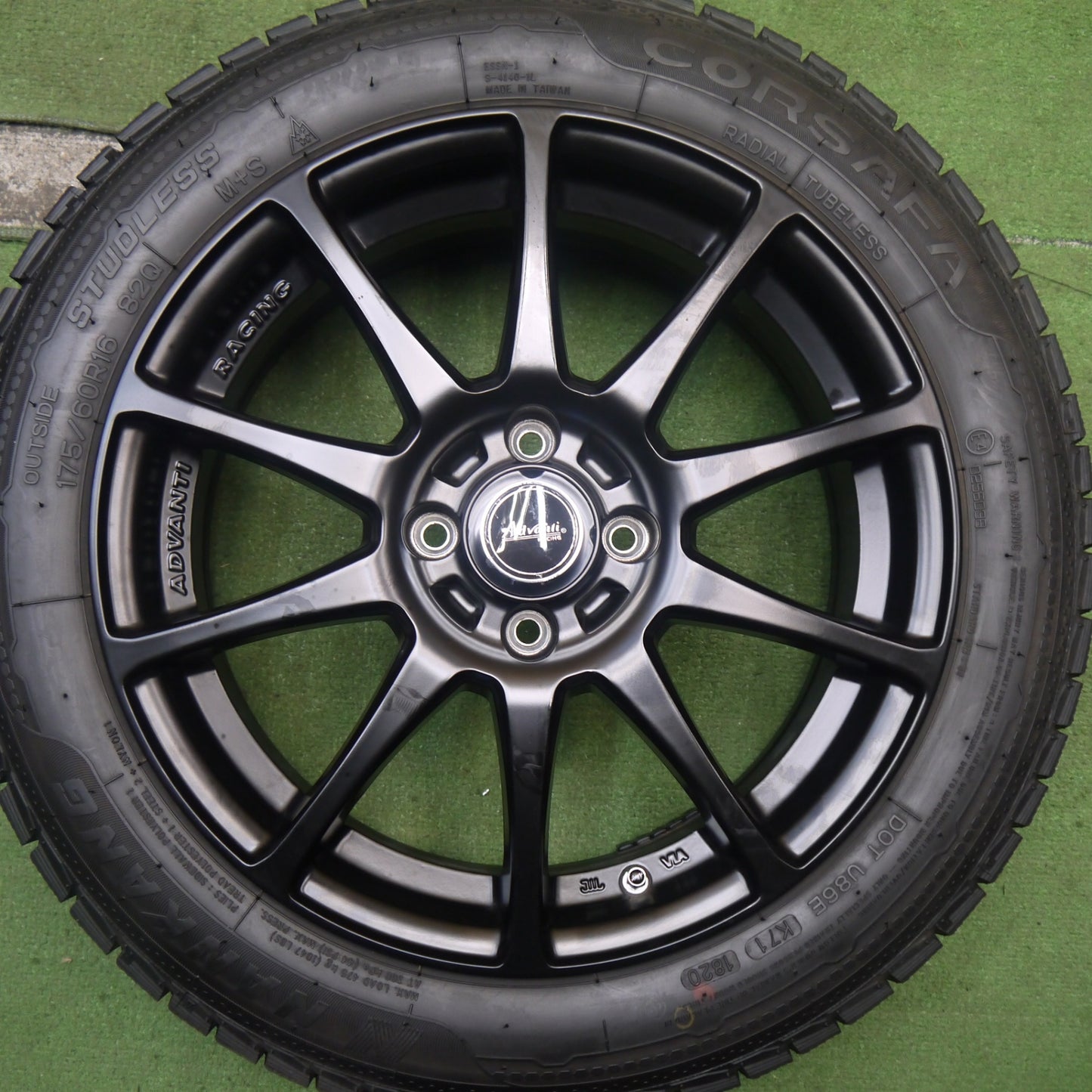バリ溝！キレイ！9.5分以上★スタッドレス 175/60R16 ナンカン CORSAFA Advanti RACING アドバンティ レーシング 16インチ PCD100/4H★5072302Hス