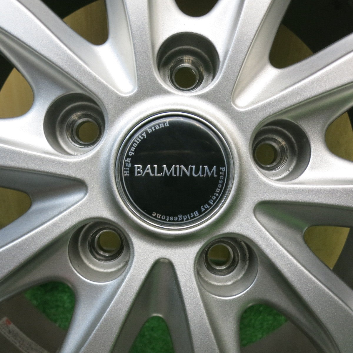 バリ溝！22年！キレイ！9.5分★スタッドレス 215/60R16 ブリヂストン ブリザック VRX2 BALMINUM DS-M バルミナ 16インチ PCD114.3/5H★6041110HAス