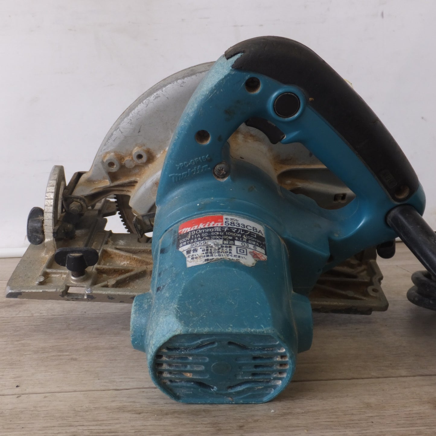 [送料無料] ★マキタ makita 190mm 電子マルノコ 5833CBA　100V 50-60Hz 1050W　木工用 超硬丸ノコ★
