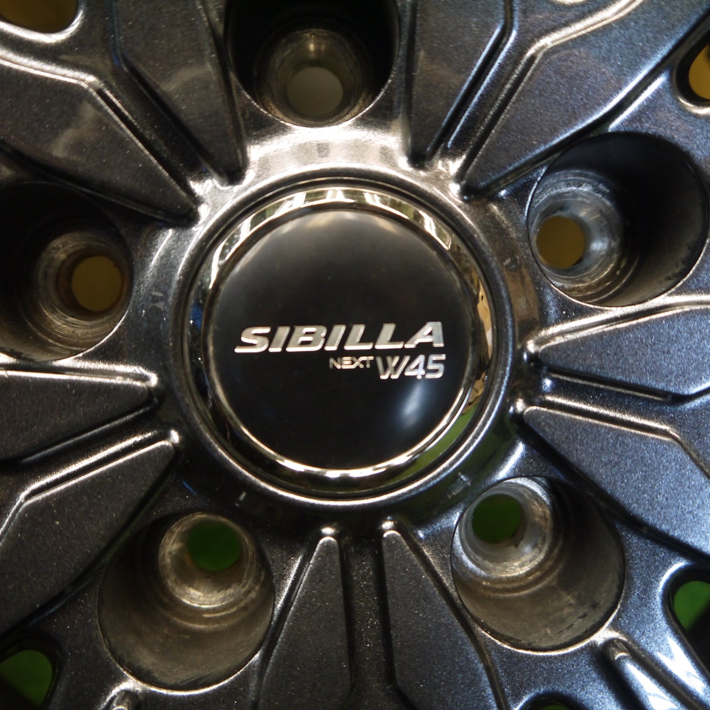バリ溝！24年！キレイ！9.5分★スタッドレス 215/60R16 ブリヂストン ブリザック VRX2 SIBILLA NEXT W45 シビラ 16インチ PCD114.3/5H★6051511Hス