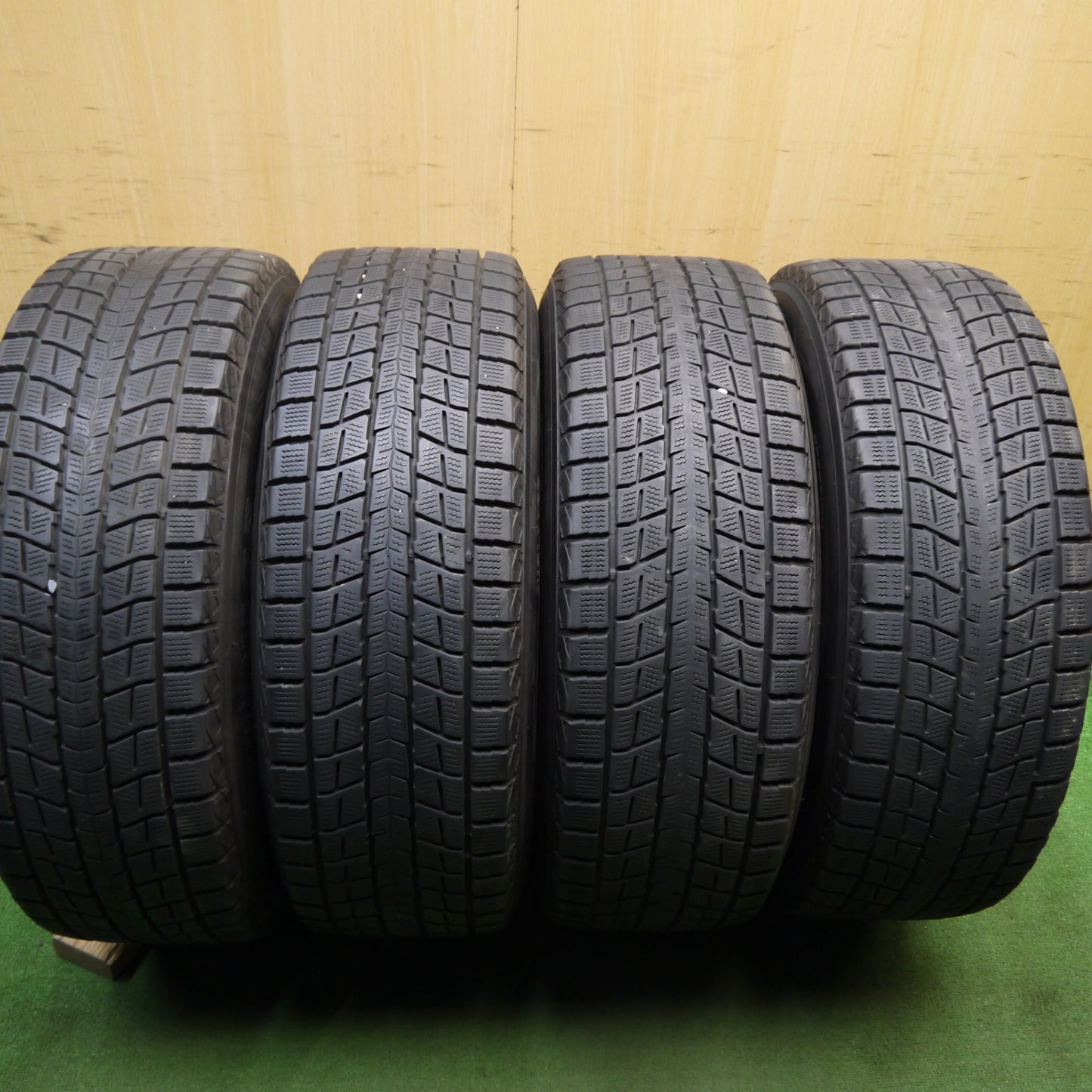 [送料無料] バリ溝！キレイ！9.5分★ボルボ 等 Euro design 235/60R18 スタッドレス ダンロップ ウインターマックス SJ8 ユーロデザイン 18インチ PCD108/5H★5040109Hス