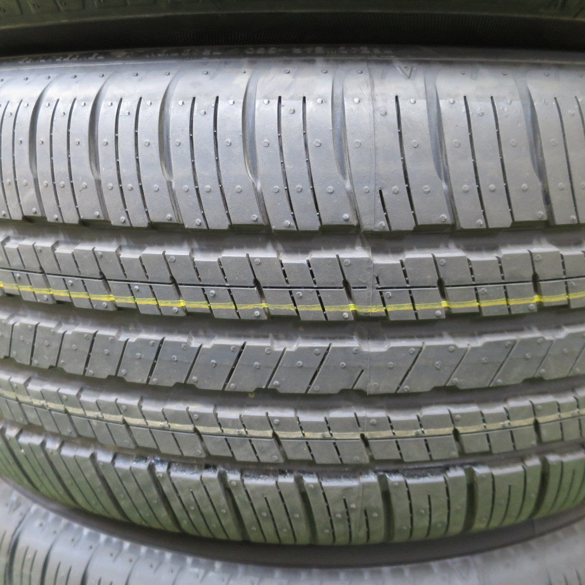 新車外し！25年◎225/55R18 ファルケン ZIEX ZE001A A/S タイヤ 18インチ デリカD5 アウトランダー エクストレイル クロストレック 等◎6082102NGノタ