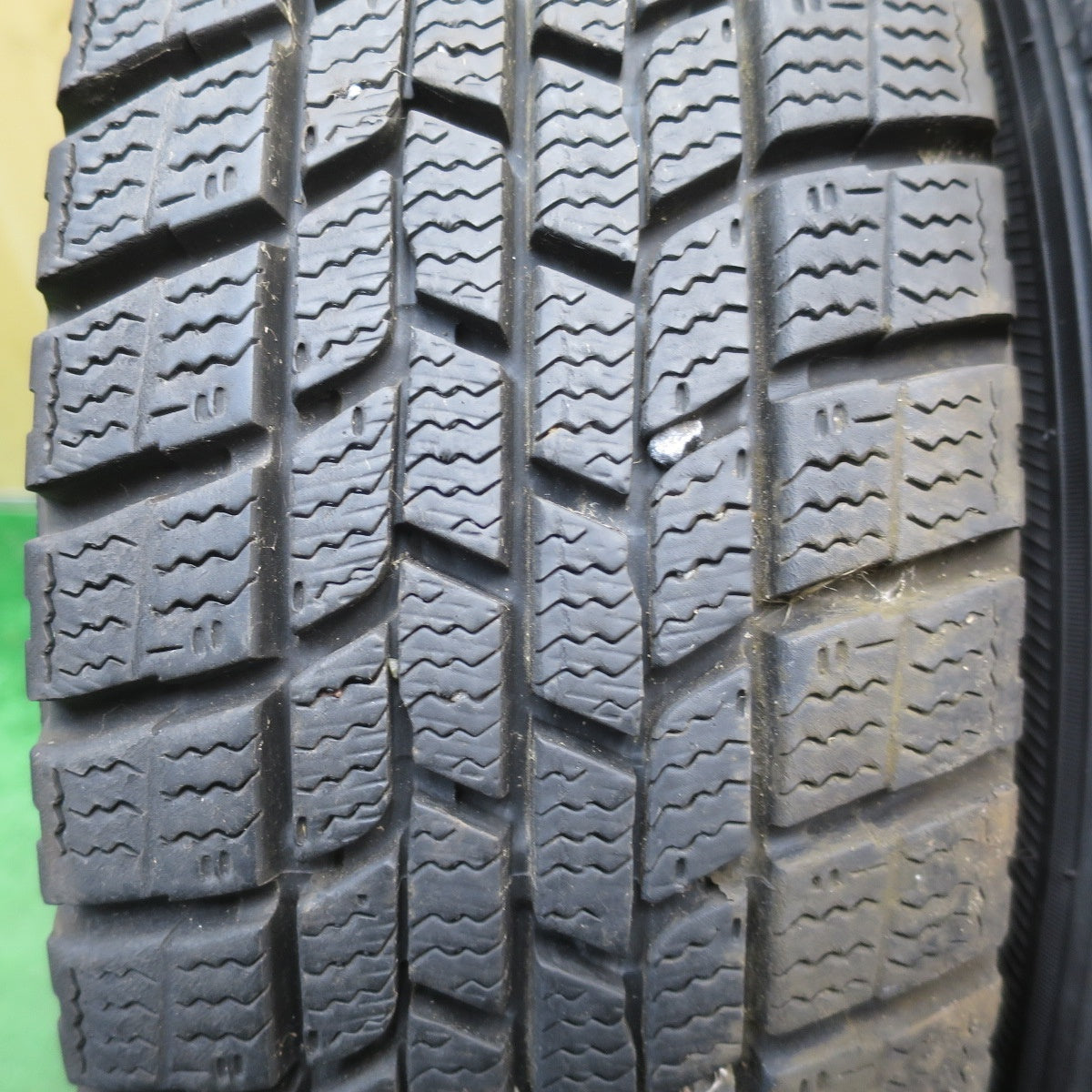 バリ溝！キレイ！9.5分以上★スタッドレス 155/65R14 グッドイヤー アイスナビ6 D.O.S. DOS 社外 アルミ 14インチ PCD100/4H★6041304NJス