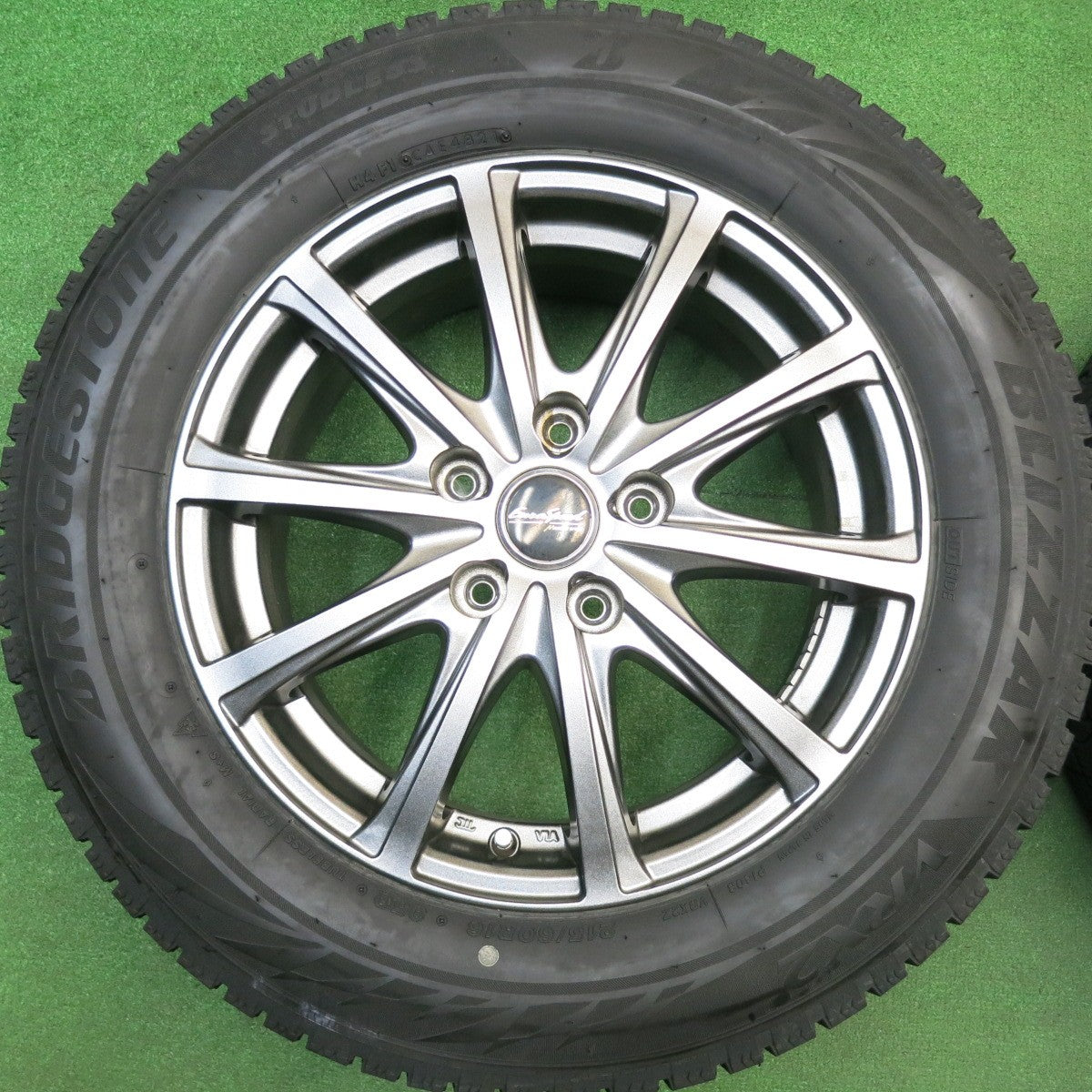 バリ溝！21年！キレイ！9.5分★スタッドレス 215/60R16 ブリヂストン ブリザック VRX2 EuroSpeed MANARAY SPORT ユーロスピード 16インチ PCD114.3/5H★5120615HAス