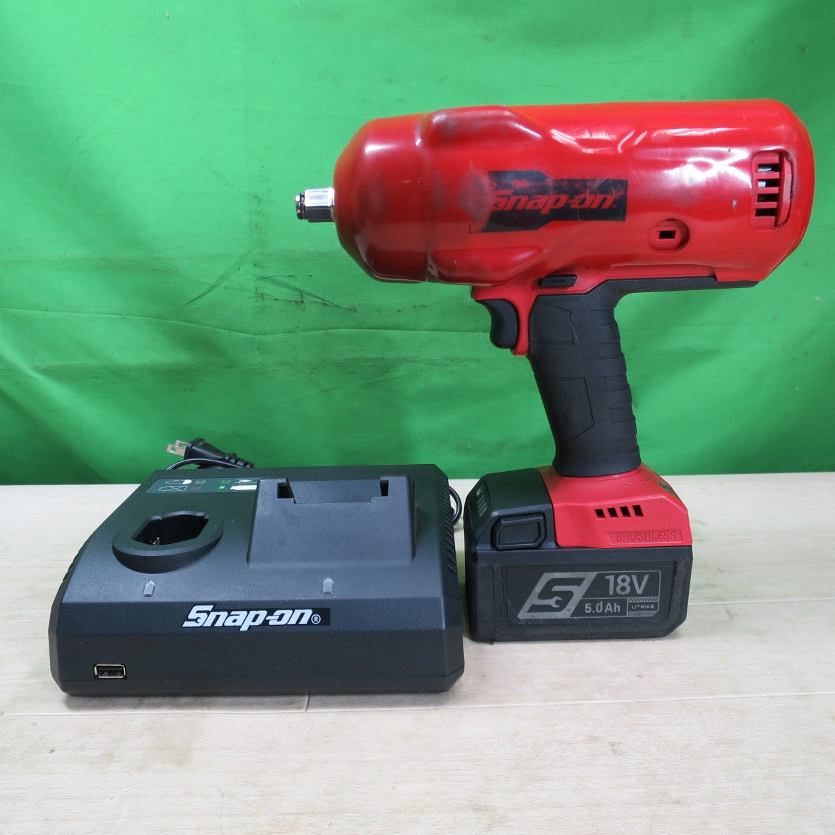 ☆Snap-on スナップオン 充電式 インパクトレンチ CT9080 電動 工具 コードレス 18V バッテリー CTB185 充電器 CTC131☆