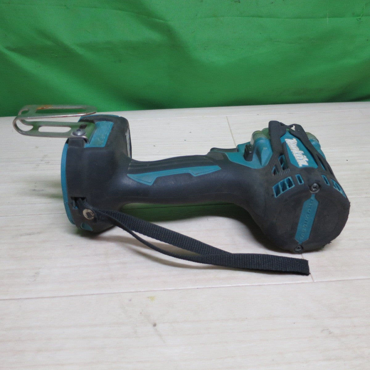 [送料無料] ☆マキタ 充電式 インパクト レンチ TW300D 電動 工具 18V コードレス Makita ①☆