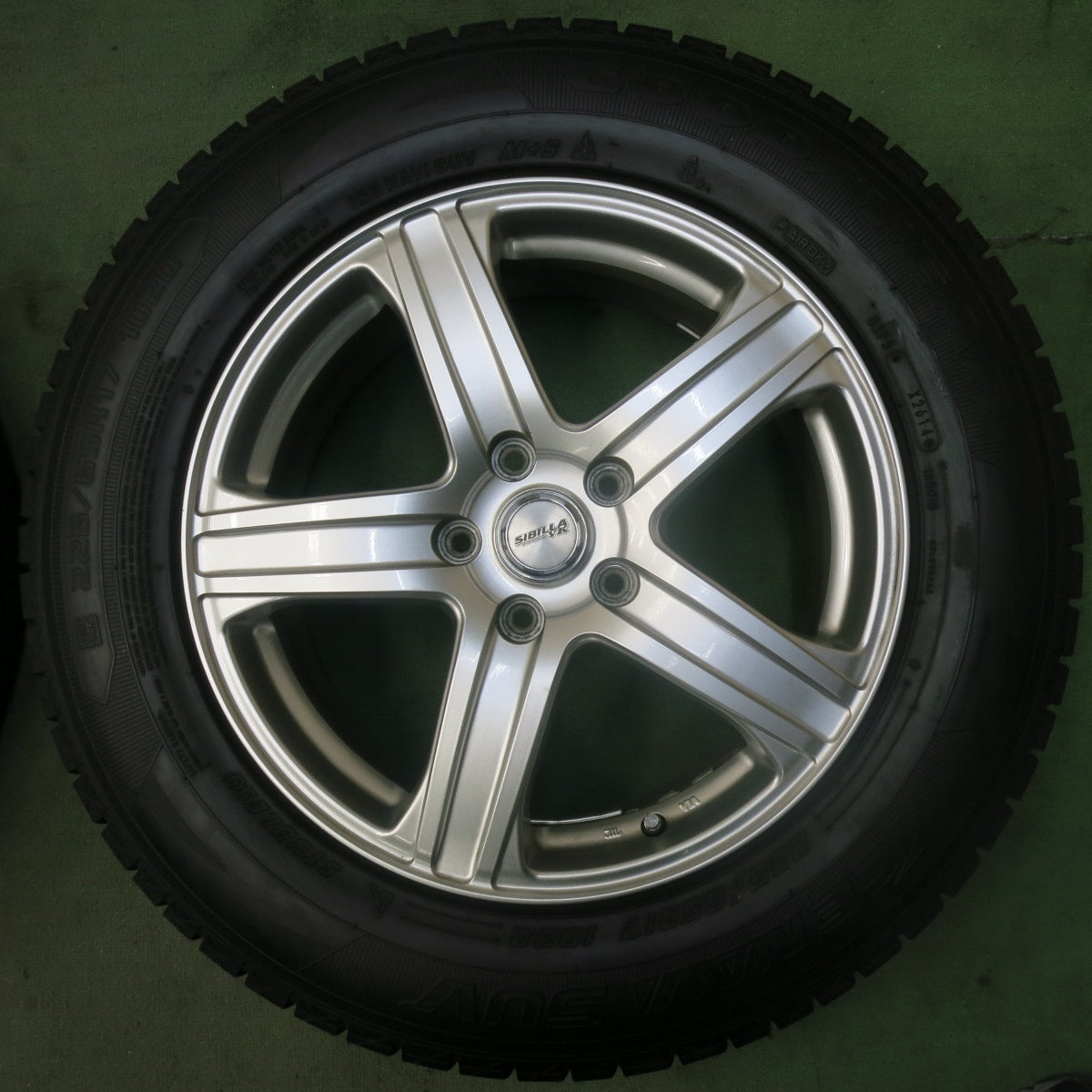 バリ溝！キレイ！9分★スタッドレス 225/65R17 グッドイヤー アイスナビ SUV SIBILLA VK シビラ 17インチ PCD114.3/5H★5112101SKス