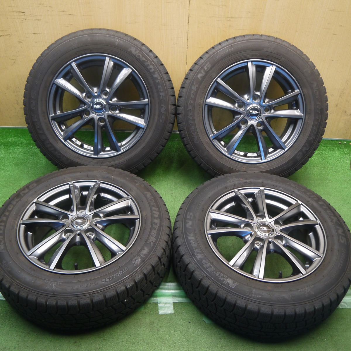バリ溝！23年！キレイ！9分◎スタッドレス 185/65R15 オートバックス ノーストレック N5 NIRVANA NV ニルバーナ ニルヴァーナ 15インチ PCD114.3/5H◎6091501Hス