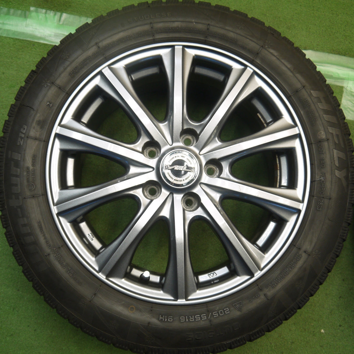 バリ溝！23年！9分◎スタッドレス 205/55R16 ハイフライ Win-turi 216 AXEL アクセル 16インチ PCD114.3/5H◎6091502Hス