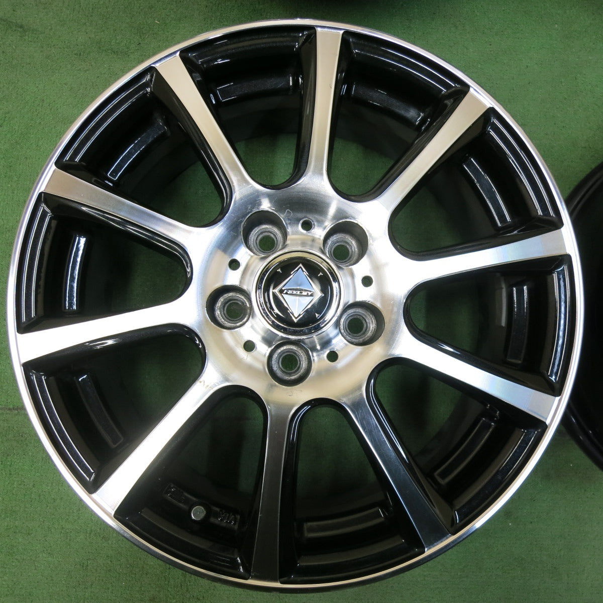 [送料無料] 4本価格★プリウス 等 RiZLEY weds ライツレー ウェッズ 15インチ ホイール 15×6J PCD100/5H★5031212SYホ