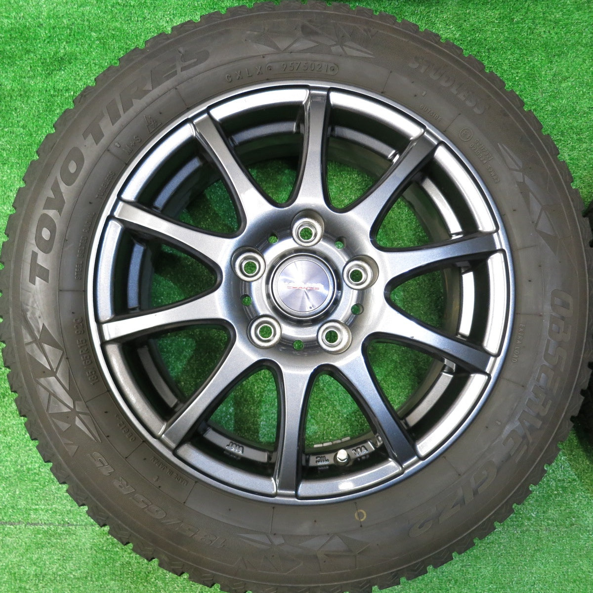 バリ溝！21年！9分★スタッドレス 185/65R15 トーヨー オブザーブ GIZ2 VELVA CHARGE ヴェルヴァ チャージ 15インチ PCD114.3/5H★5110809HAス