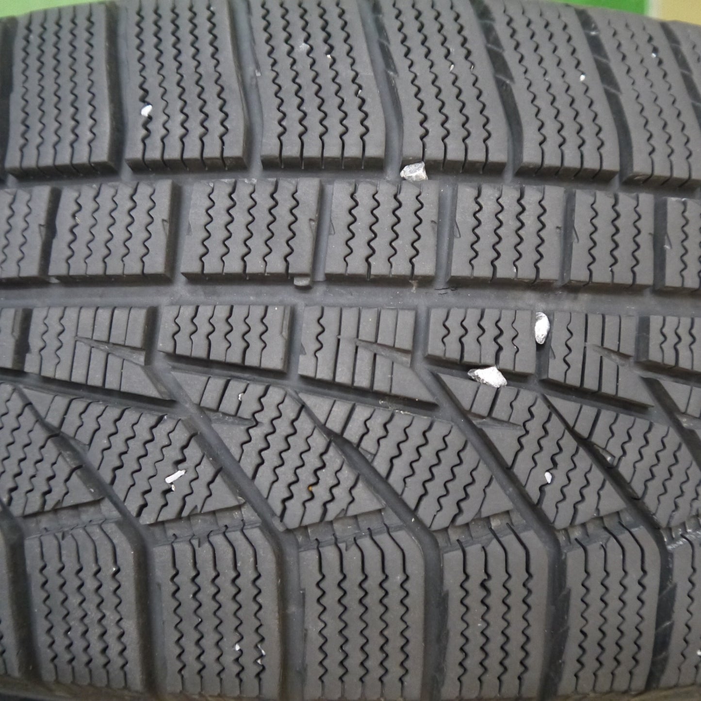 キレイ！23年★スタッドレス 215/60R17 ハンコック ウインター アイセプト IZ2A MILLOUS Ki ミルアス 17インチ PCD114.3/5H★6030901Hス