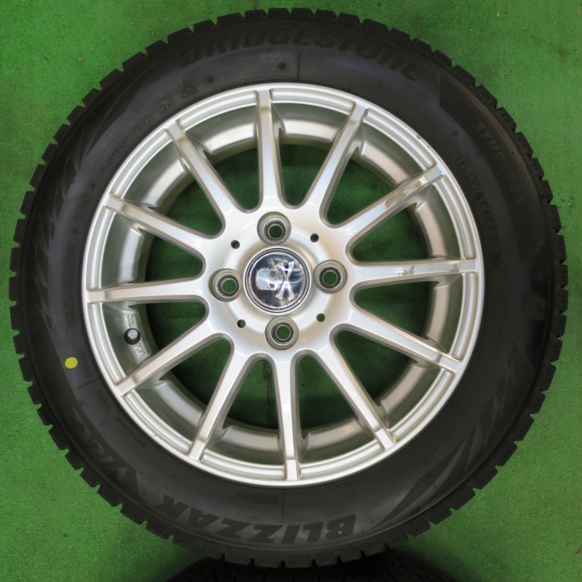*送料無料* バリ溝！23年！キレイ！ほぼ10分★スタッドレス 155/65R14 ブリヂストン ブリザック VRX2 社外 アルミ 14インチ PCD100/4H★4060507イス