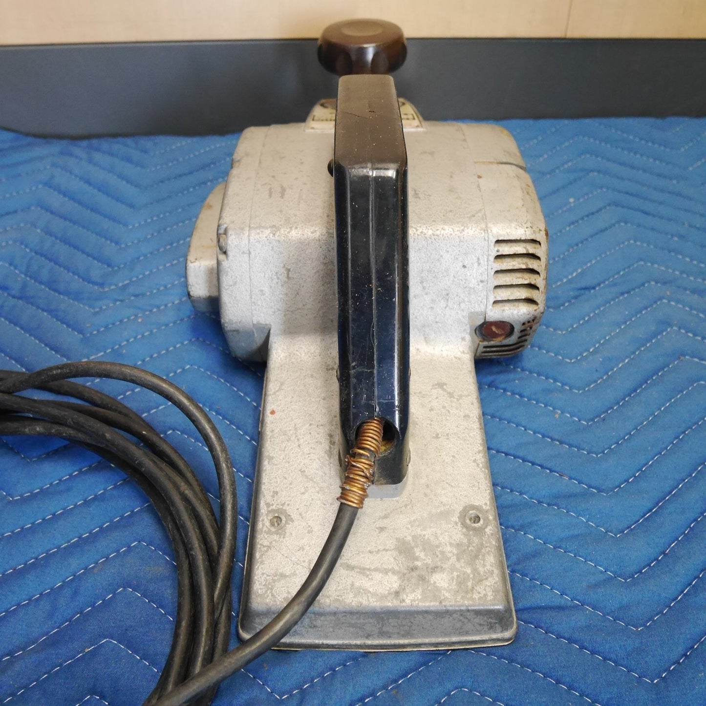 [送料無料] ☆マキタ 155mm 電気 カンナ 1805N 電動 工具 切削 かんな 鉋 100V makita コード式 ケース付き☆