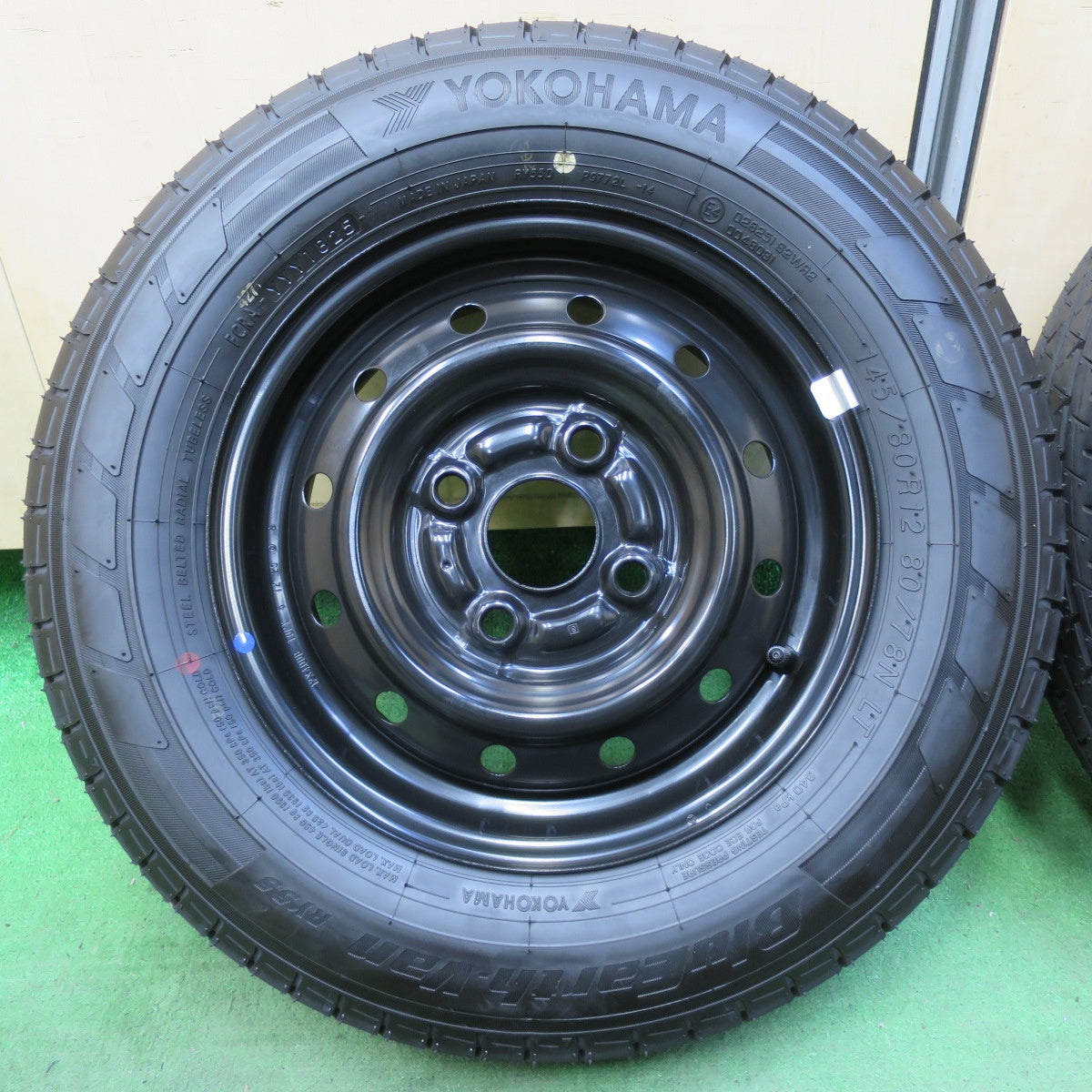 新車外し！25年★スズキ エブリイ バン 純正 スチール 145/80R12 80/78N ヨコハマ BluEarth-Van RY55 RY55D 12インチ PCD100/4H★5071104イノ