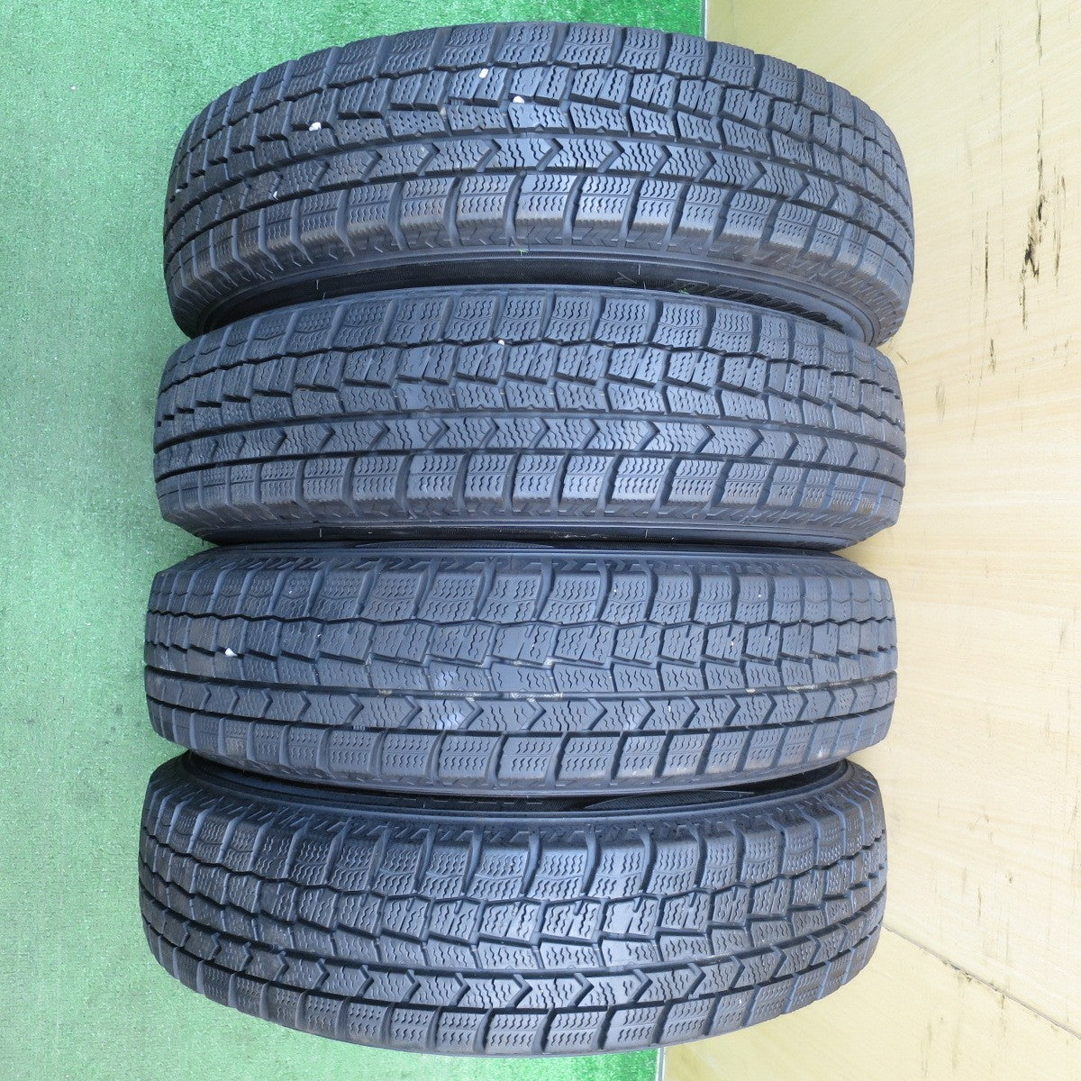 バリ溝！22年！8.5分★スタッドレス 145/80R13 ダンロップ ウインターマックス WM02 スチール ホイール 13インチ PCD100 110 114.3/4H マルチ★5062701NJス