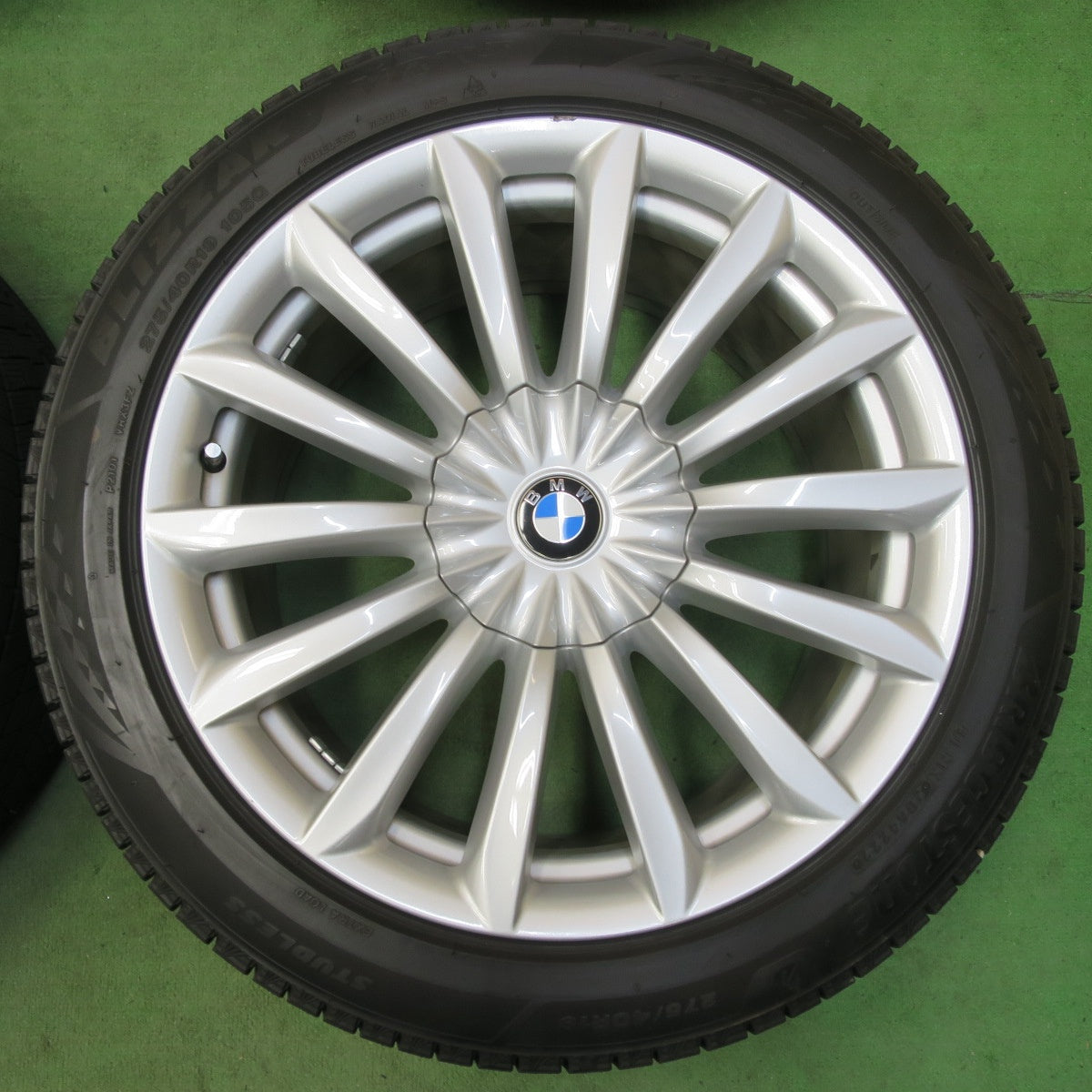 バリ溝！22年！9分★BMW 7シリーズ G11 G12 純正 245/45R19 275/40R19 スタッドレス ブリヂストン ブリザック VRX3 19インチ PCD112/5H★5042611イス