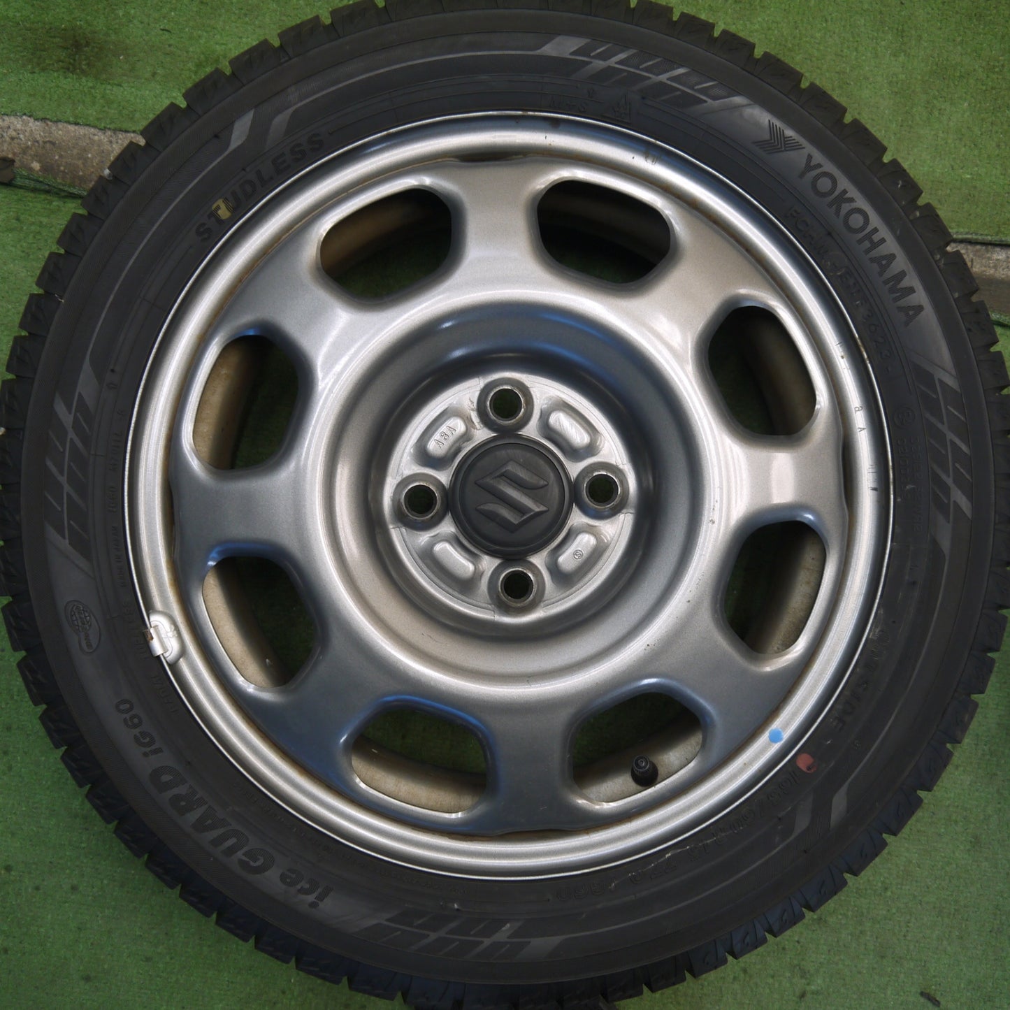 バリ溝！23年！9.5分◎スズキ ハスラー 純正 スチール 165/60R15 スタッドレス ヨコハマ アイスガード iG60 15インチ PCD100/4H◎6072801Hス