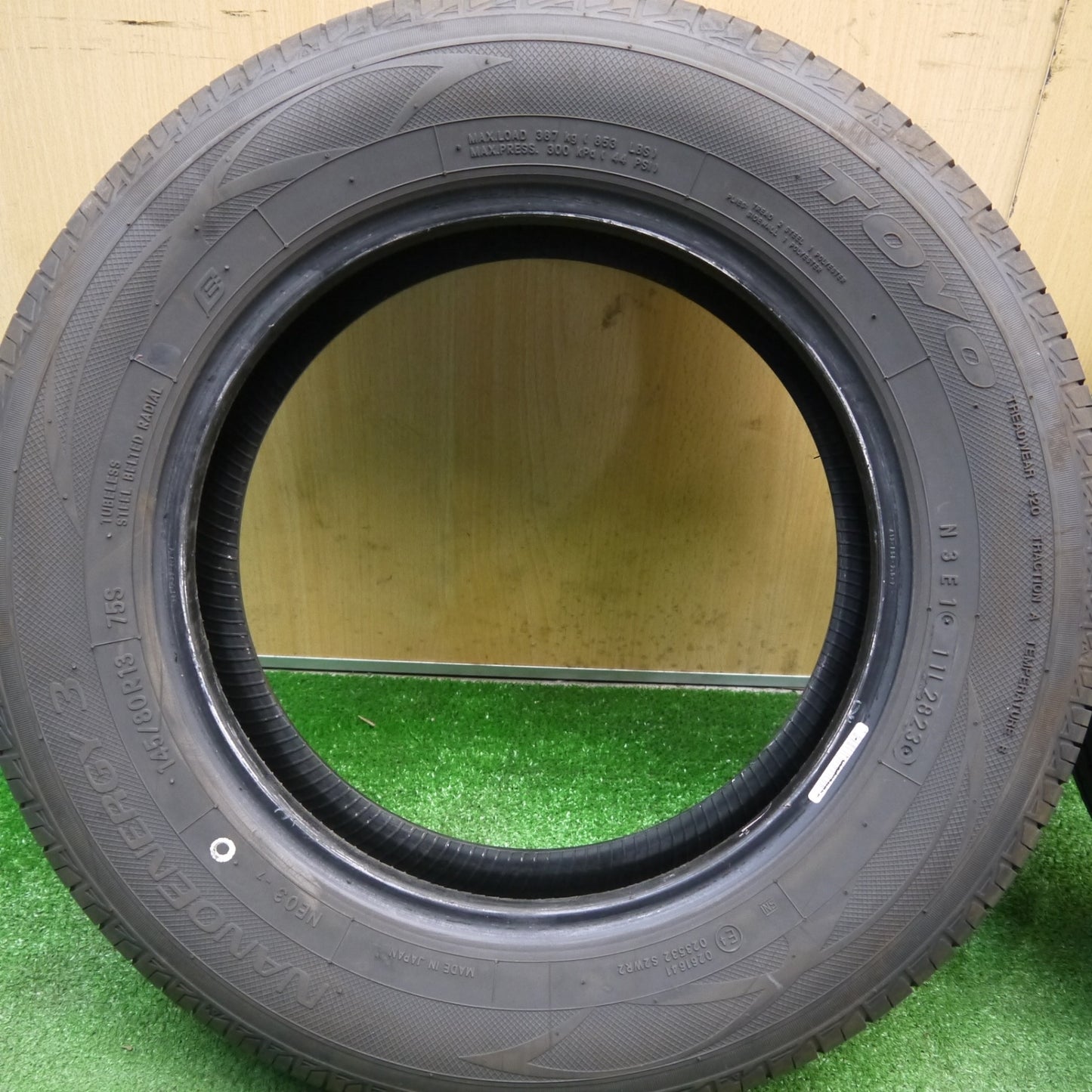 バリ溝！23年！8.5分★145/80R13 トーヨー ナノエナジー3 タイヤ 13インチ ムーヴ タント ミライース アルト ワゴンR 等★6022410Hノタ