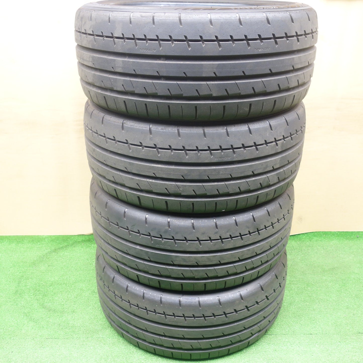 バリ溝！25年！9.5分★235/40R18 ヨコハマ アドバン APEX V601 タイヤ 18インチ カローラ インプレッサ ランエボ 等★6011606KTノタ