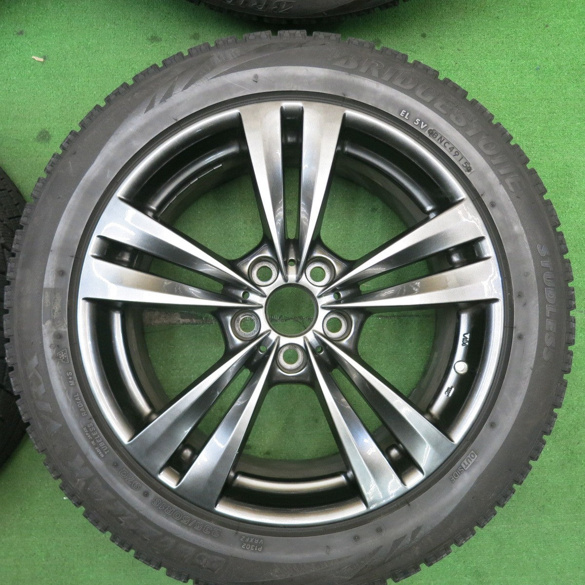 バリ溝！9分★レアマイスター LFラウンジ 235/50R18 スタッドレス ブリヂストン ブリザック VRX Lehrmeister L-F LOUNGE PCD114.3/5H★5051703TNス