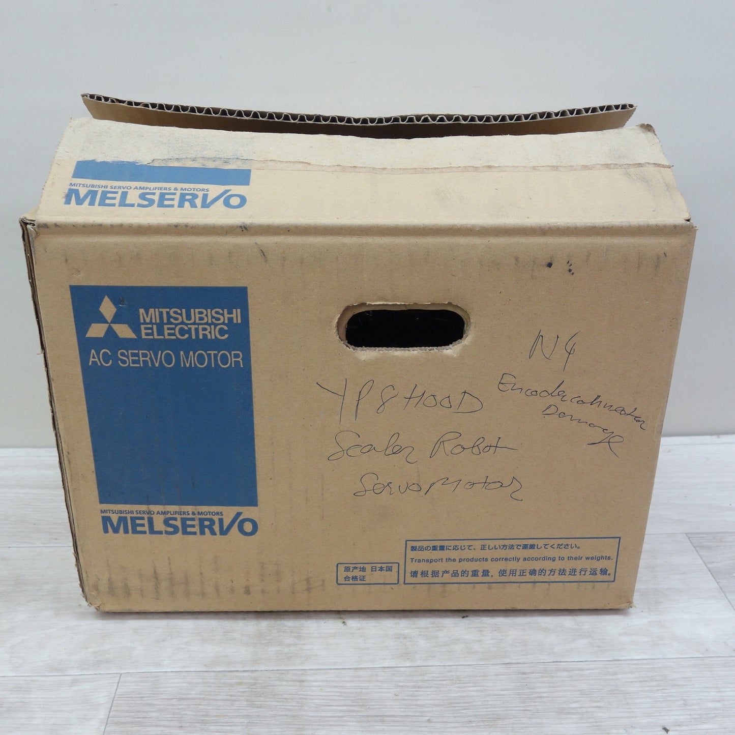 [送料無料] キレイ☆三菱電機 AC サーボー モーター SERVO MOTOR 400V HG-SR1024☆