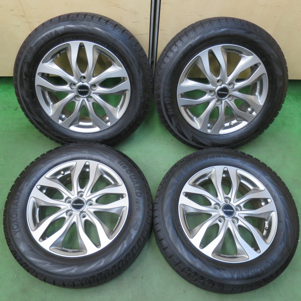バリ溝！21年！キレイ！9.5分★ライズ ロッキー 等 195/65R16 スタッドレス ヨコハマ アイスガード iG70 BALMINUM DS-M バルミナ 16インチ PCD100/5H★5120610イス