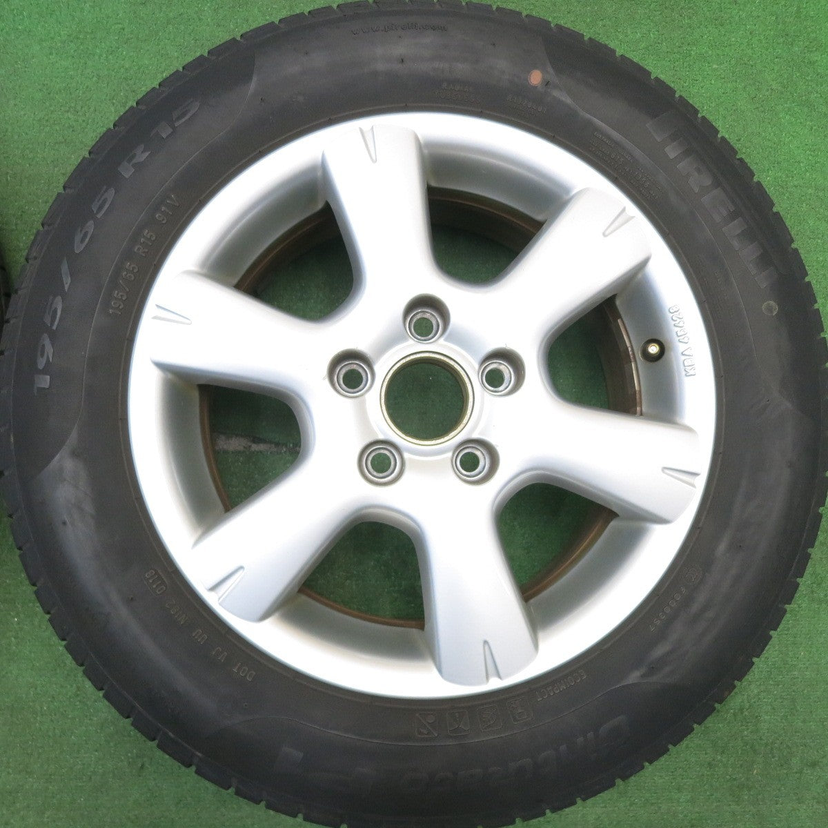 4本価格★ワーゲン ゴルフ 純正 195/65R15 ピレリ Cinturato P1 15インチ PCD112/5H★5042701HAノ