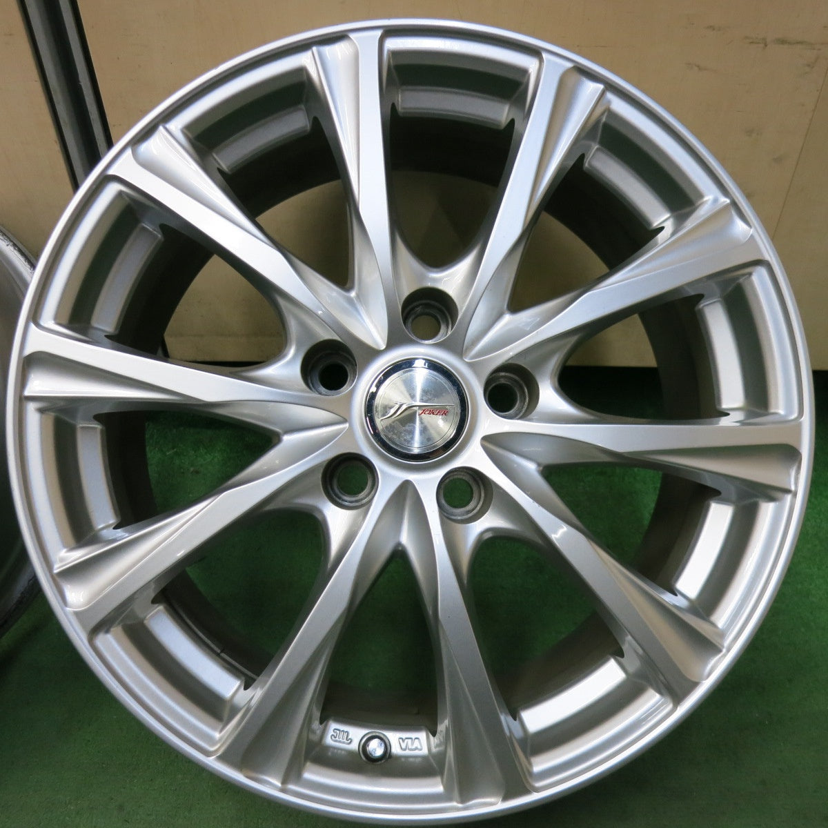 キレイ★JOKER weds ホイール 17インチ ジョーカー ウェッズ 17×7J PCD114.3/5H★5042313SYホ