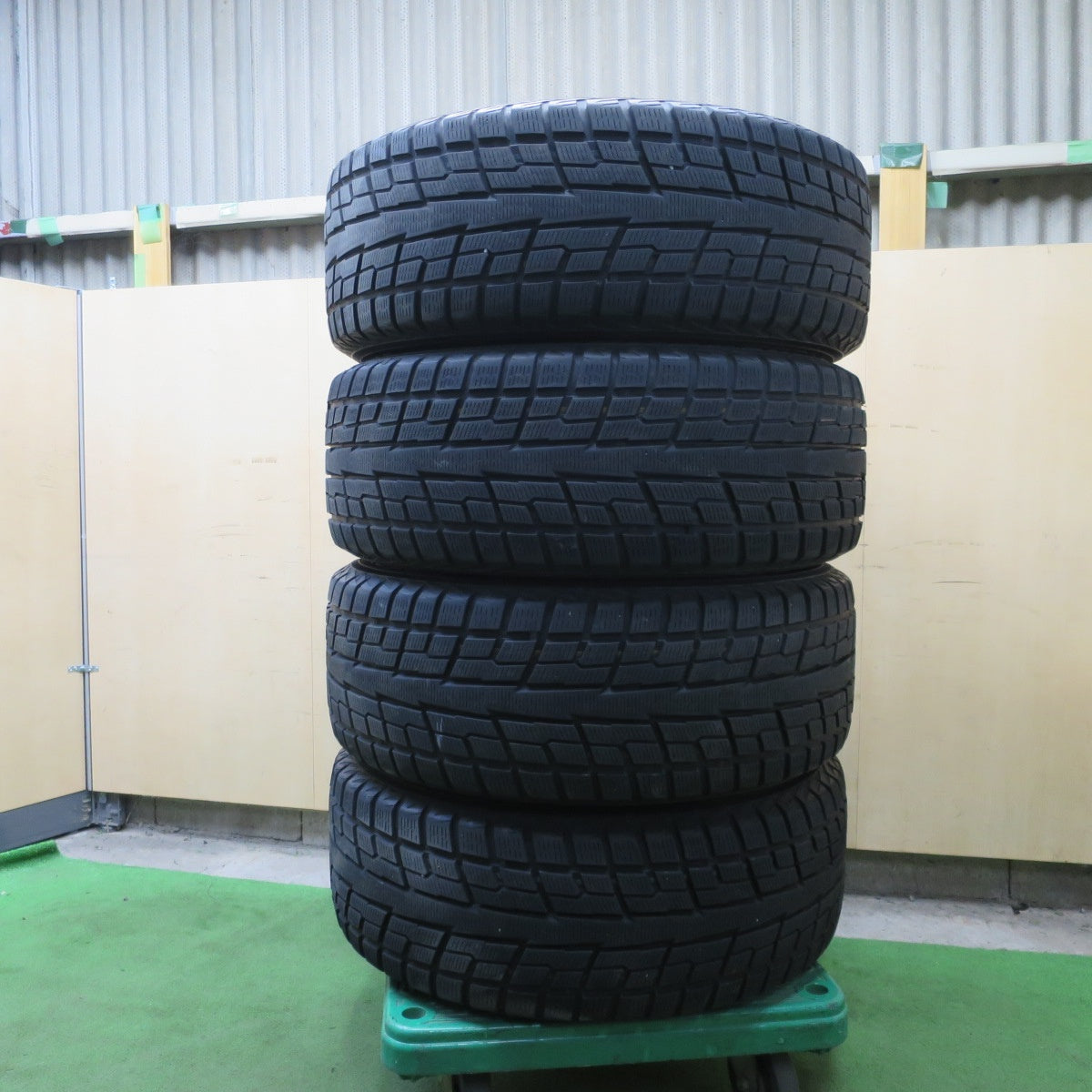 バリ溝！キレイ！8.5分★ジープ 等 XTREME-J XJ03 265/60R18 スタッドレス ヨコハマ ジオランダー i/T-S 18インチ エクストリームJ PCD127/5H★6032401ナス