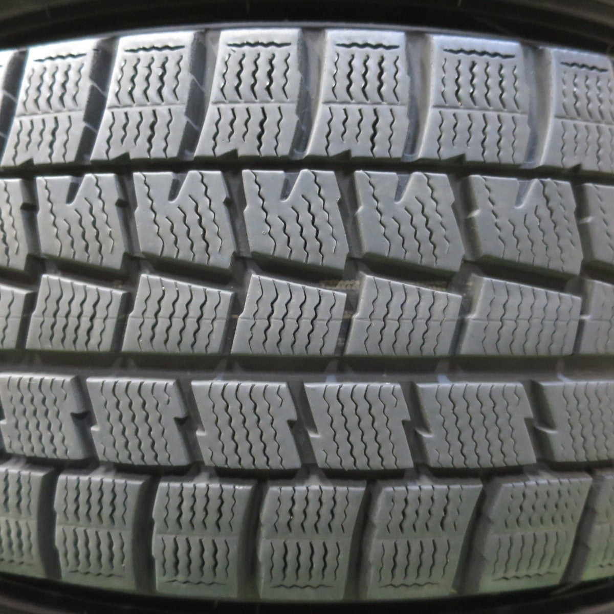 バリ溝！9.5分★スタッドレス 195/65R15 ダンロップ ウインターマックス WM01 GAVIL ガビアル 15インチ PCD114.3/5H★5032210イス