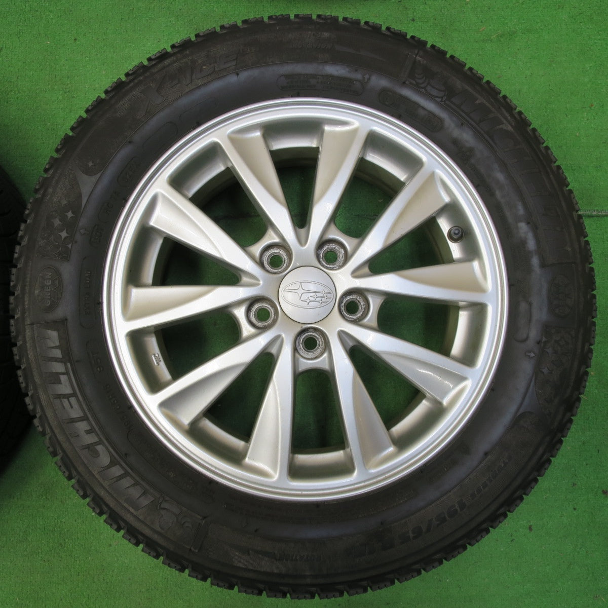 *送料無料* キレイ★スバル GP インプレッサ 純正 195/65R15 スタッドレス ミシュラン X-ICE XI3 15インチ PCD100/5H★4070503イス