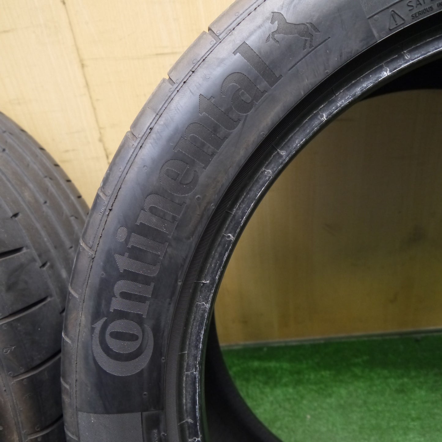 2本価格！22年★315/40R21 コンチネンタル スポーツコンタクト6 タイヤ 21インチ ベンツ GLE GLS 等★6032505Hノタ