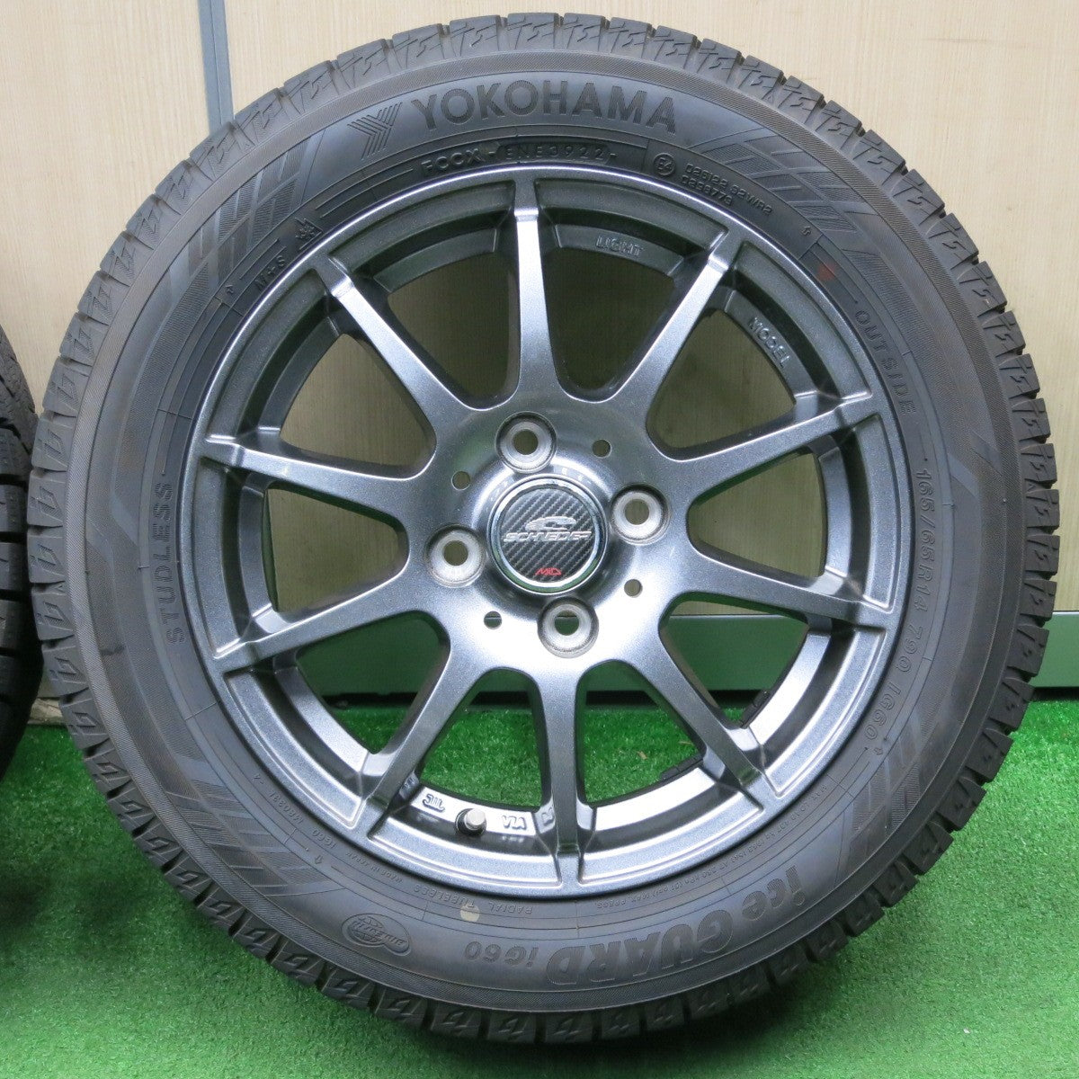 [送料無料] バリ溝！22年！キレイ！ほぼ10分★スタッドレス 165/65R14 ヨコハマ アイスガード iG60 SCHNEIDER MiD シュナイダー 軽自動車 ハスラー アトレー等 PCD100/4H★4122908NJス