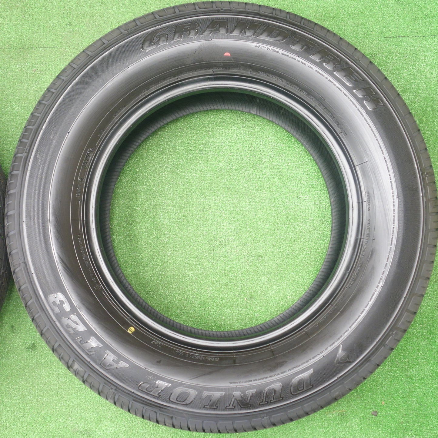 新車外し！25年★265/65R18 ダンロップ AT23 グラントレック タイヤ 18インチ ランクル 250 300 プラド レクサス GX LX 等★6012403KTノタ